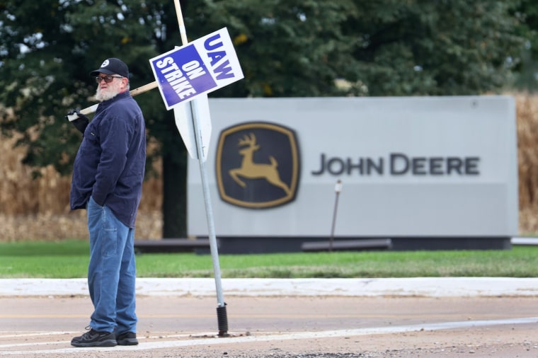 Image: John Deere Workers Strike Over Contract