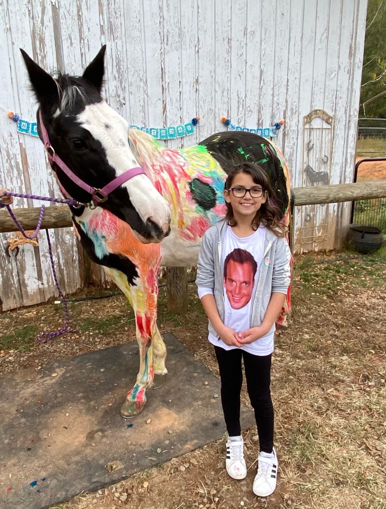 Ellie Palumbo celebrated her 8th birthday by painting a horse in honor of Will Arnett.