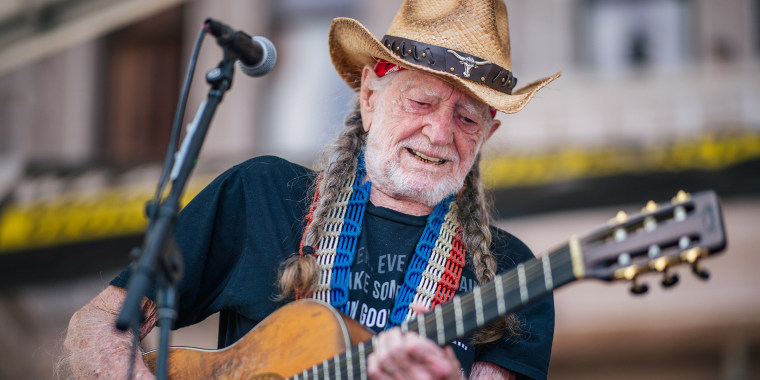 Willie Nelson & Family Fan Club