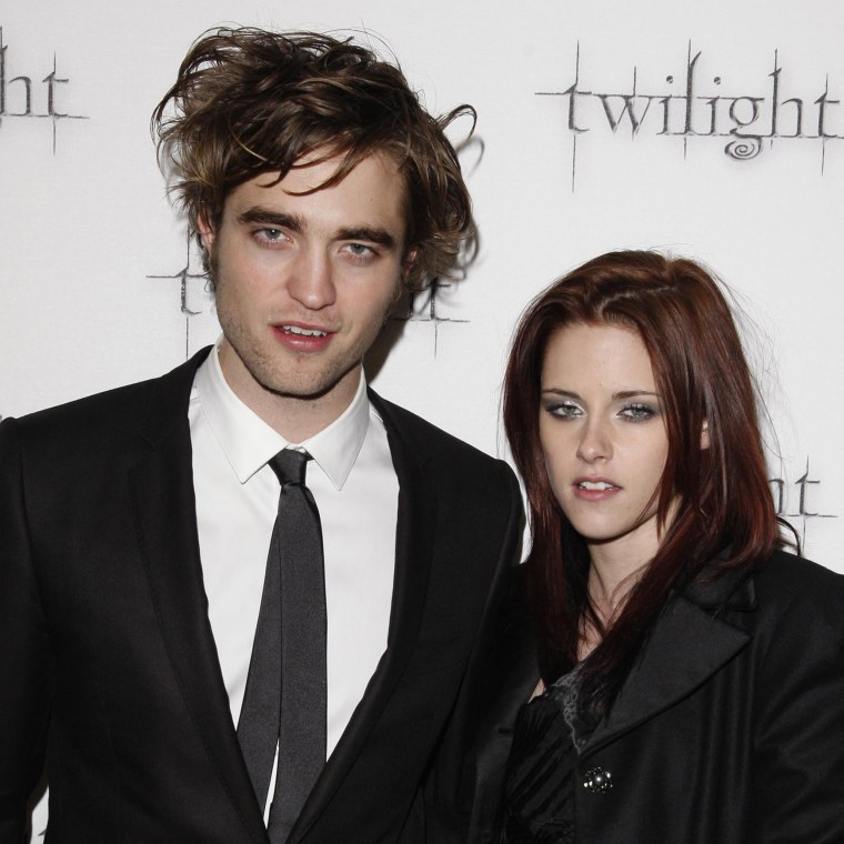 Kristen Stewart, Robert Pattinson at U.K. "Twilight" premiere in 2008