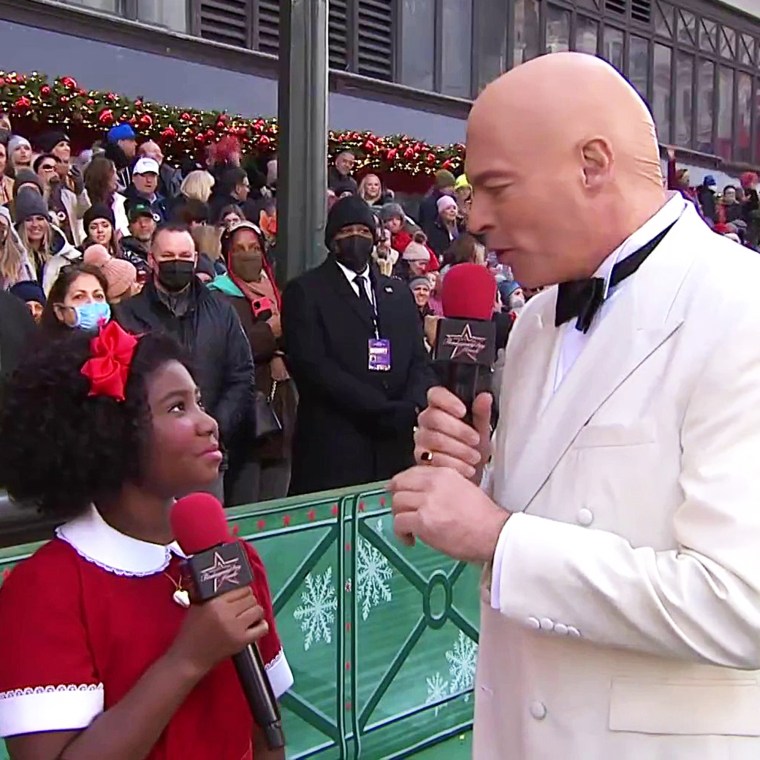 No, your eyes aren't playing tricks on you. That's the one and only Harry Connick Jr. The singer made his first live appearance as Daddy Warbucks at the Macy's Thanksgiving Day Parade and looked unrecognizable without his fabulous hair.