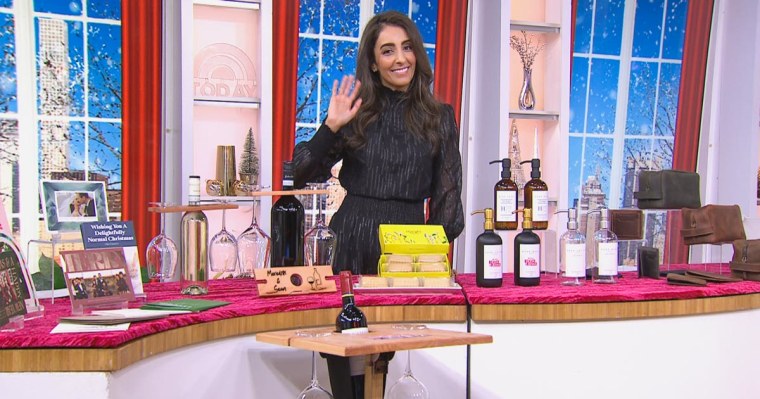 Personalized gifts Broadcast on Jenna and Hoda with Farah Merhi