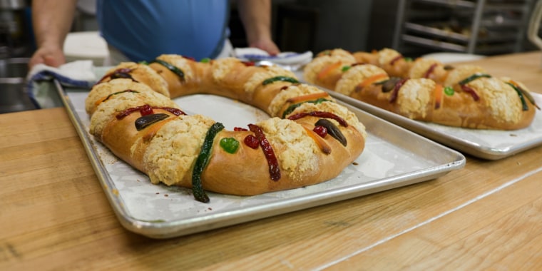 Don Paco Lopez Panaderia specializes in Rosca de Reyes.