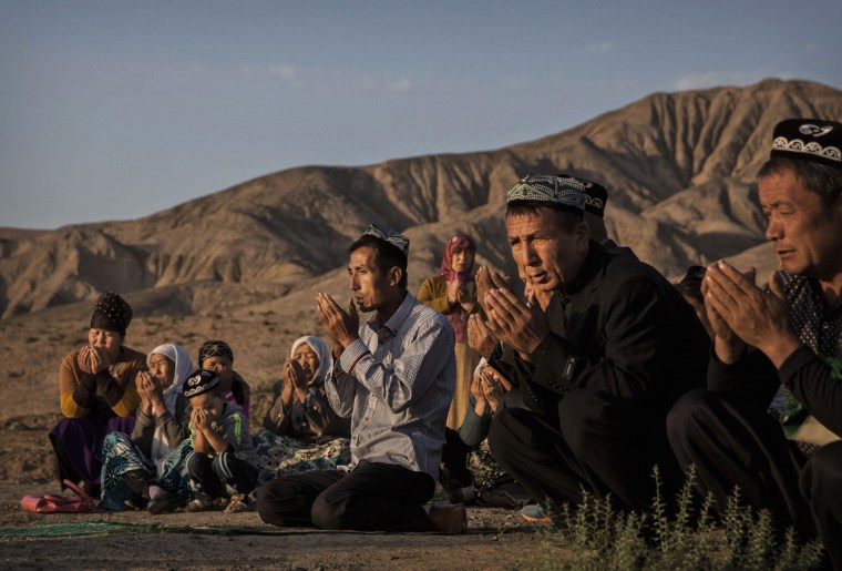 Imahe: China's Uyghur Minority Marks Muslim Holiday In Country's Far West