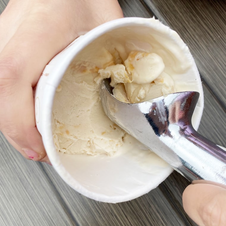 Shop TODAY contributor Casey Clark using the Onesource self-defrosting ice cream scooper