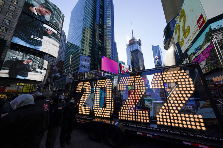 Image: 2022 sign Times Square