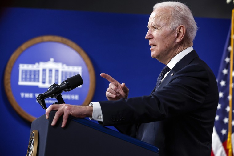 Immagine: il presidente Joe Biden pronuncia le sue osservazioni nel South Court Auditorium dell'Eisenhower Executive Office Building il 21 gennaio 2022.