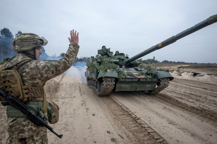 Image: Ukrainian Armed Forces hold military drills in Ukraine