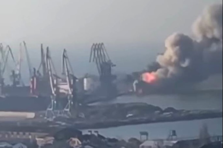 Thick black smoke appears over the Ukrainian port of Berdyansk, after explosions on Thursday morning.