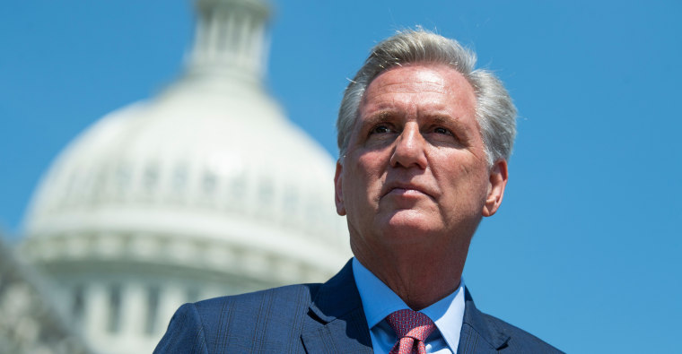 Image: Kevin McCarthy outside the U.S. Capitol