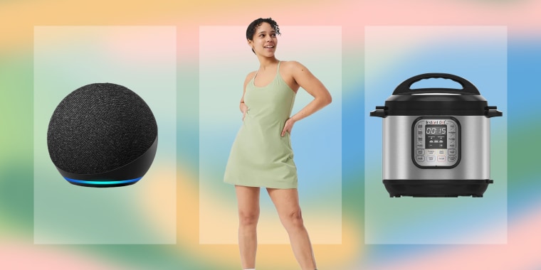If you’re in need of a last-minute gift for mom, these thoughtful options from popular brands like Outdoor Voices and Apple should arrive on time.