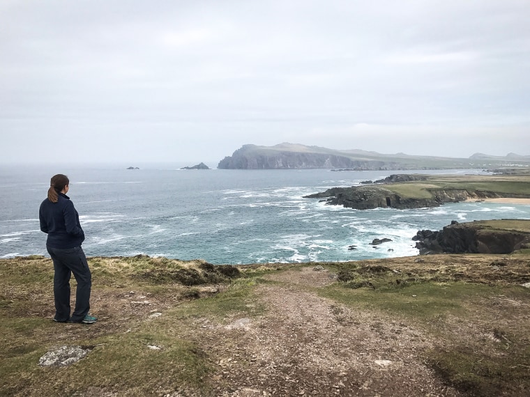 As she struggled with the grief and uncertainty that came with the end of her marriage, Amy McCulloch looked at walking trails and found one in Ireland that allowed her to see beautiful scenery and build her resilience.