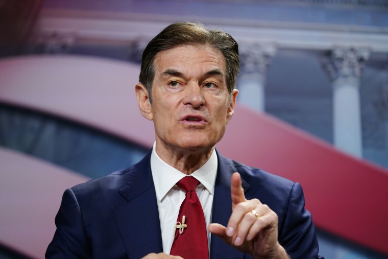 Mehmet Oz at the Pennsylvania Leadership Conference in Camp Hill, Penn., on April 2, 2022.