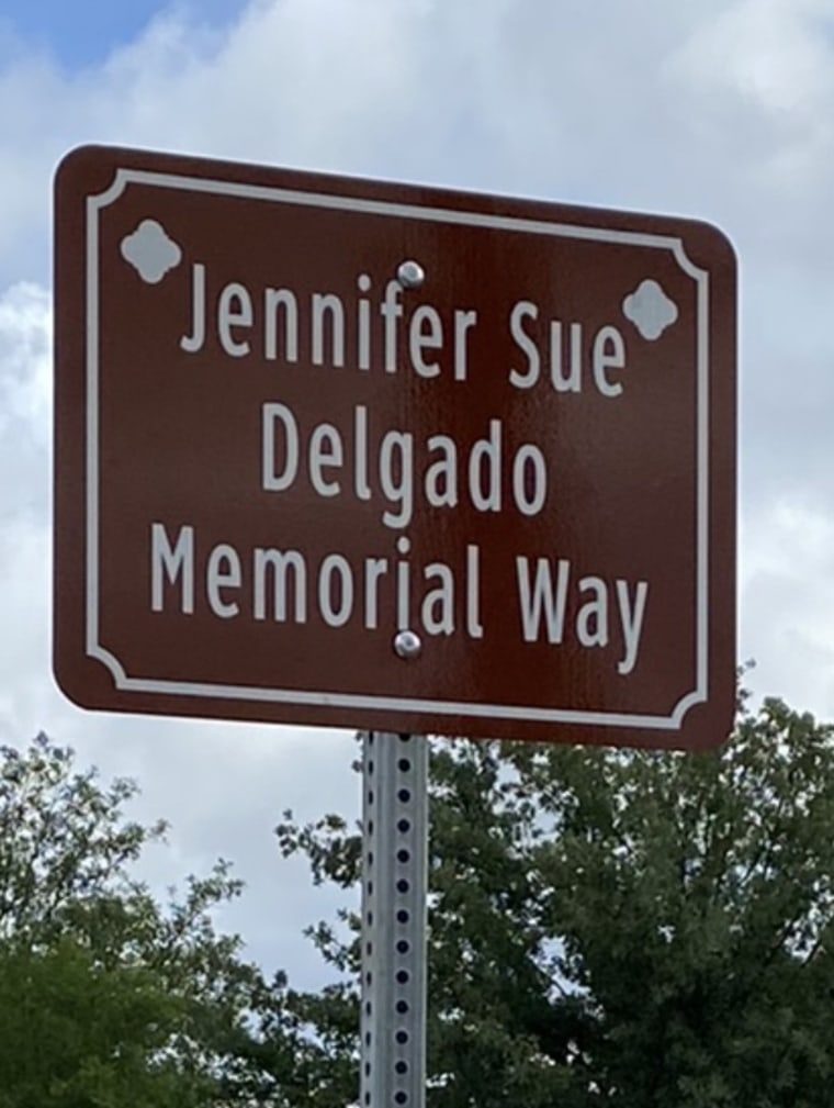 The new memorial sign for Jennifer.