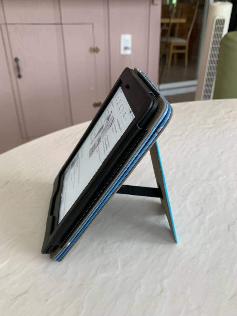 Associate journalist Mili Godio switched to the Fintie Stand case for her Kindle Paperwhite and she appreciates its soft synthetic leather case.