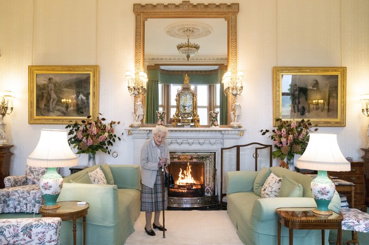 Queen Elizabeth II waits in the Drawing Room before receiving Liz Truss for an audience at Balmoral, where Truss was be invited to become Prime Minister and form a new government, in Aberdeenshire, Scotland, ON Sept. 6, 2022.