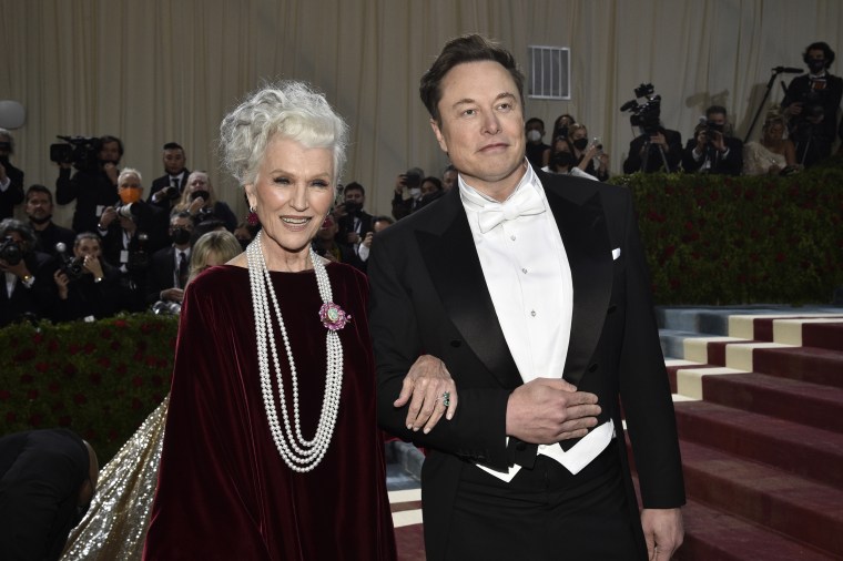 Elon Musk's mom, Maye Musk, shares her strategy for raising successful kids