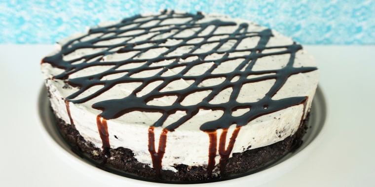 This cheesecake is for all the Oreo fans out there.