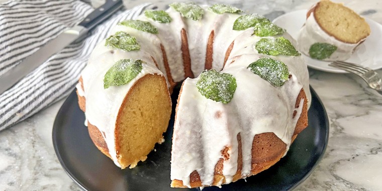 Cinnamon Swirl Bundt Cake - Sweetest Menu