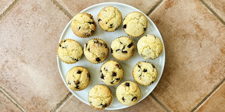 RECIPE: Bakery-Style Chocolate Chip Muffins