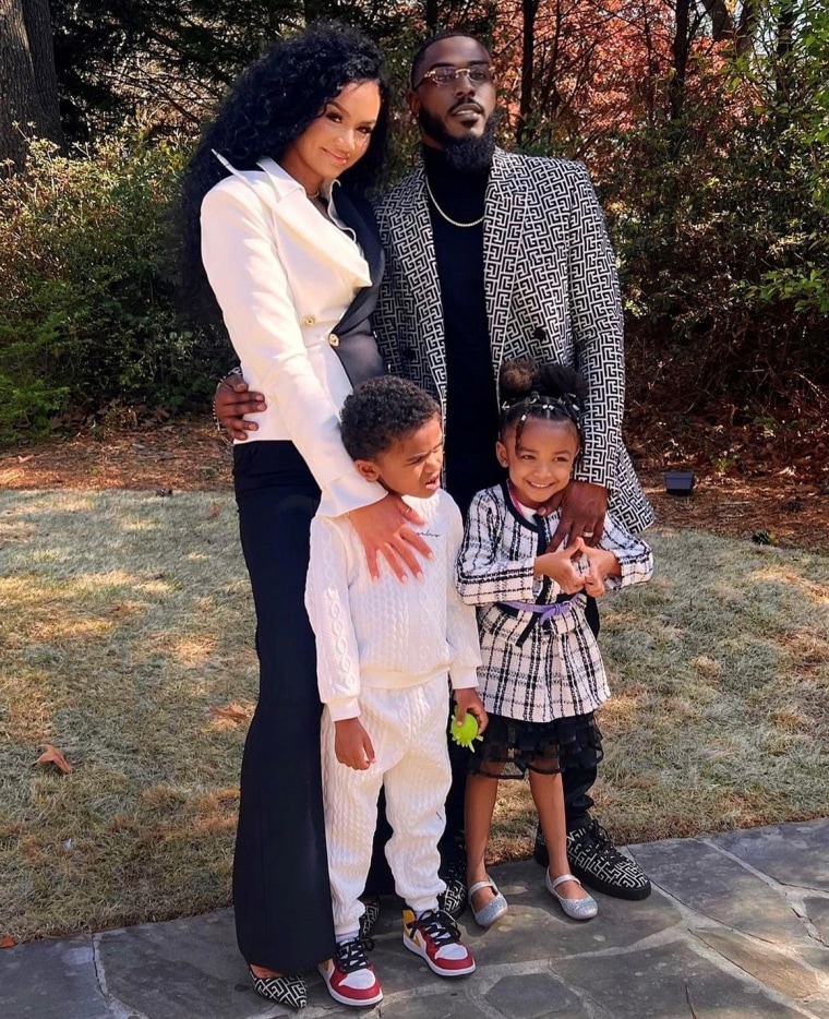 Tevin Coleman and his wife Akilah Coleman with their children Nazaneen and Nezerah.