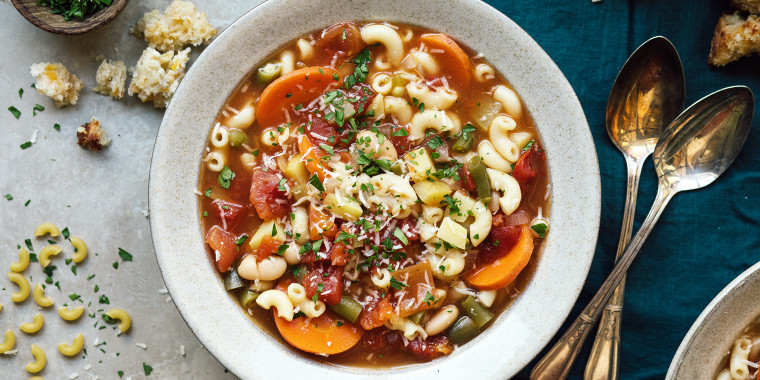 Slow-Cooker Minestrone Soup