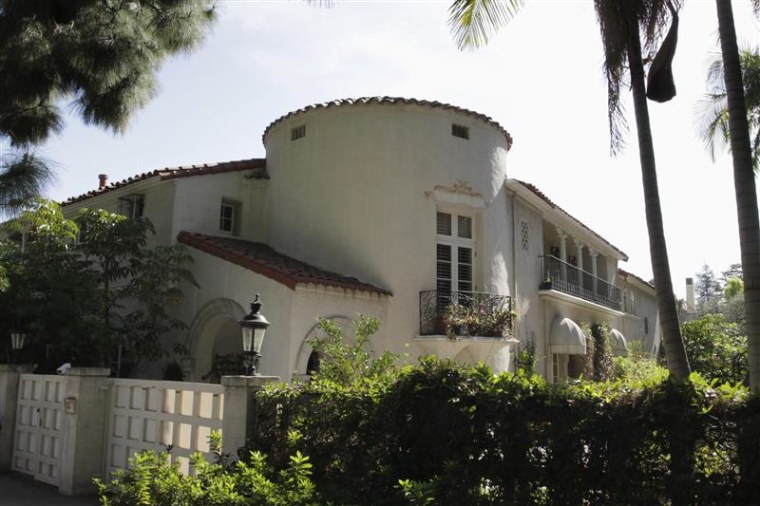 The U.S. foreclosure crisis, Beverly Hillsstyle