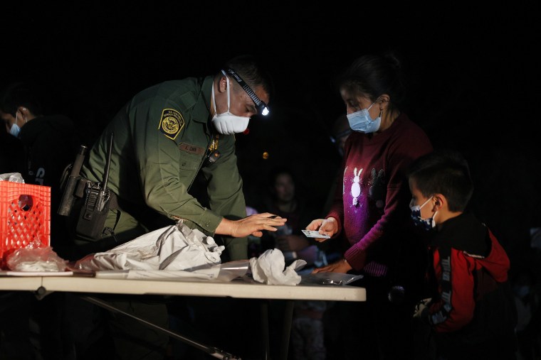Image: Migrants Cross Into Texas From Mexico