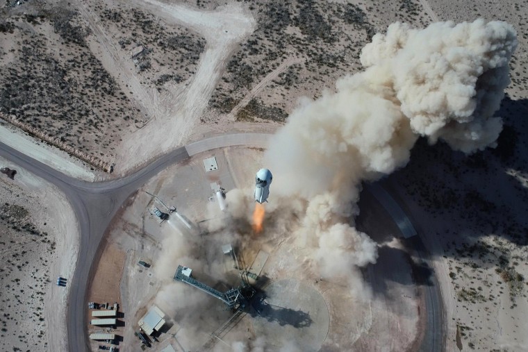 New Shepard NS-14 lifts off from Launch Site One in West Texas