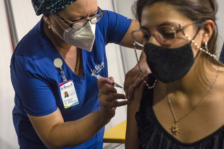 Image: Chile Leads Coronavirus Vaccination Race in Latin America