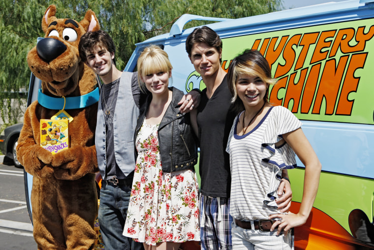 Scooby-Doo,Nick Palatas, Kate Melton, Robbie Amell, Hayley Kiyoke