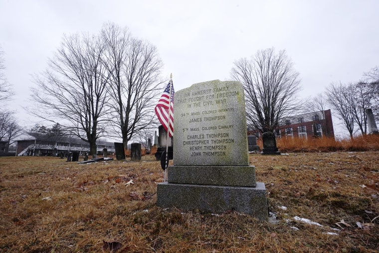 A marker honors five members of the Thompson family of Amherst, Mass., noting that they all served with the African American troops during the Civil War.