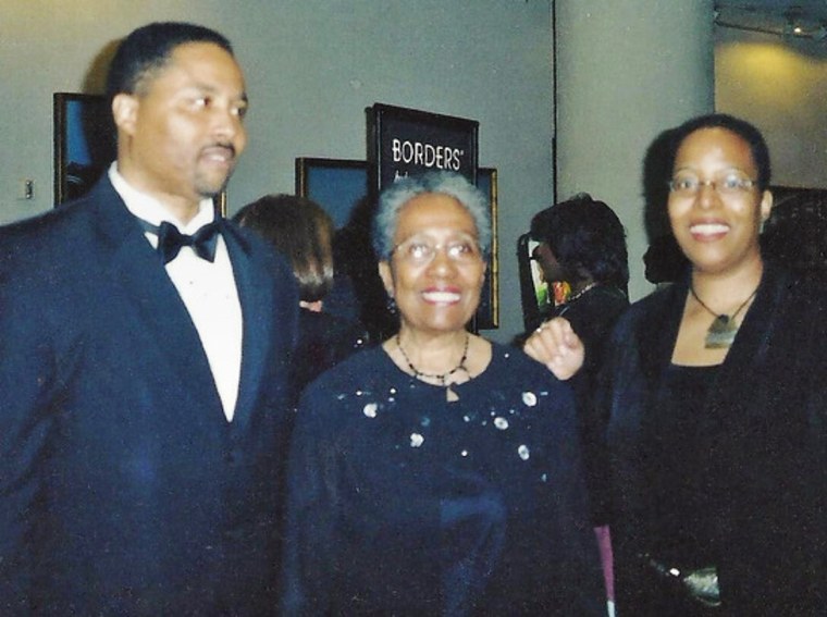 Eloise Greenfield with her son, Steve, and daughter, Monica, at the 2003 Hurston/Wright Foundation's annual Legacy Awards Gala, where she was awarded the North Star Award.