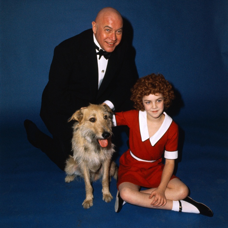 Annie Performers Posing Together
