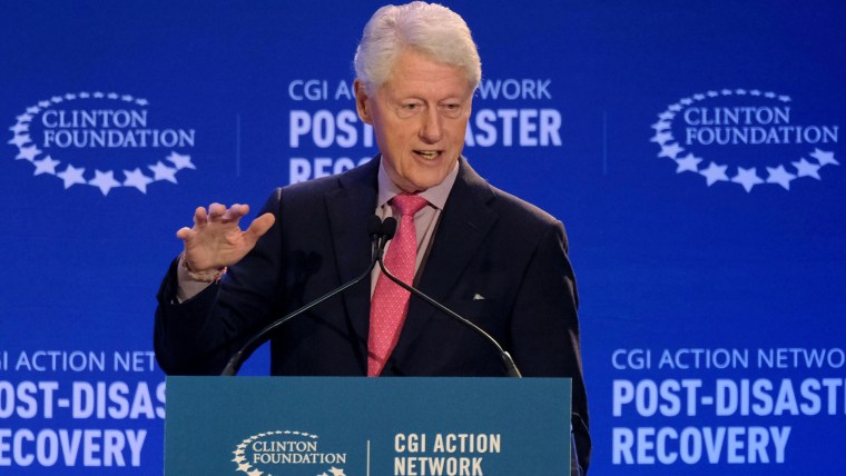 El expresidente Bill Clinton asiste a una reunión de la Red de Acción de la Iniciativa Global Clinton (CGI) en San Juan, Puerto Rico 18 de febrero de 2020.