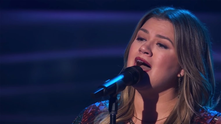 Kelly Clarkson saves the best for last in stunning Vanessa Williams cover