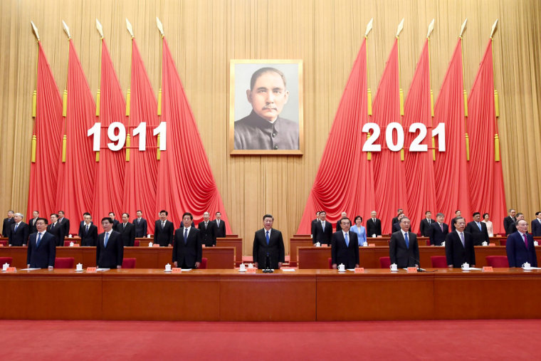 Xi Jinping dirigió los eventos que marcaron el 110 aniversario de la Revolución de 1911 en Beijing a principios de este año.
