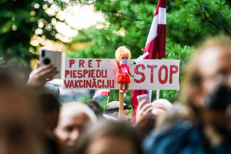 LATVIA-PANDEMIC-VACCINATION-PROTEST
