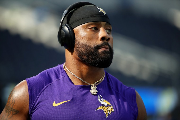 Everson Griffen of the Minnesota Vikings warms up prior to the game against the Los Angeles Chargers on Nov. 14, 2021, in Inglewood, Calif.