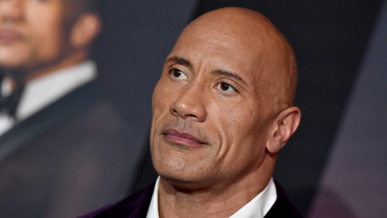 Dwayne Johnson en el estreno mundial de ‘Red Notice’ de Netflix en Los Ángeles