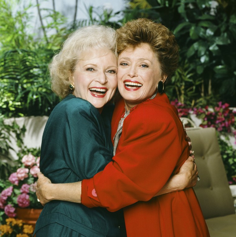 https://media-cldnry.s-nbcnews.com/image/upload/t_fit-760w,f_auto,q_auto:best/rockcms/2021-11/betty-white-TE-inline-211124-844e85.jpg