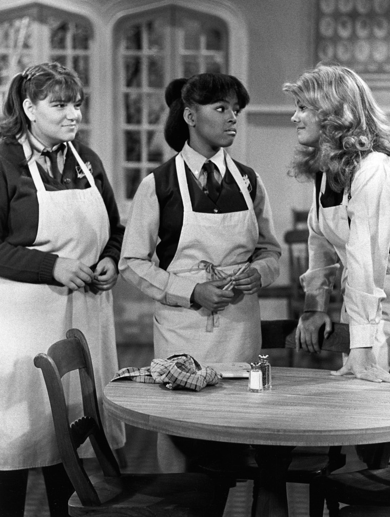 Studio Publicity Still from The Facts of Life Mindy Cohn, Kim Fields, Lisa Whelchel 1981  All Rights Reserved   File Reference # 32914_213THA  For Editorial Use Only