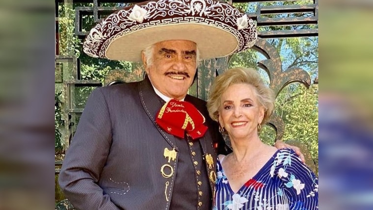 Vicente Fernández y su esposa Doña Cuquita Abarca