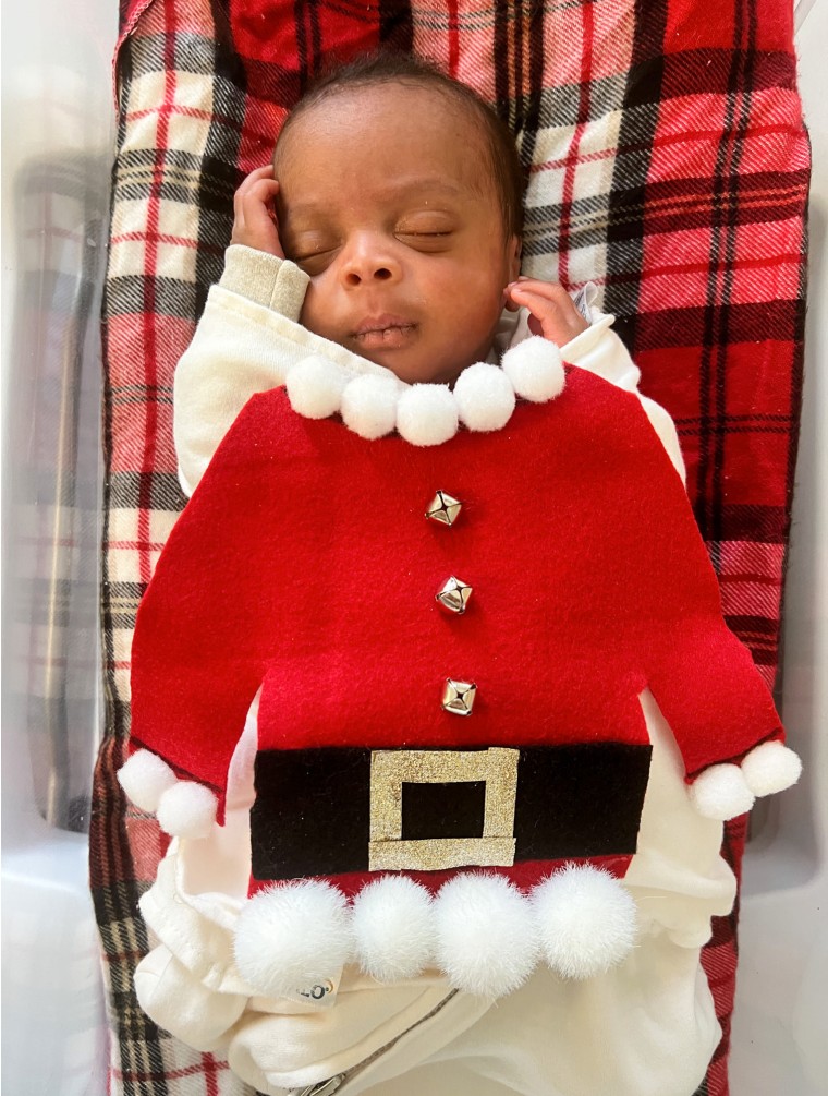 Tiny baby 2025 christmas clothes