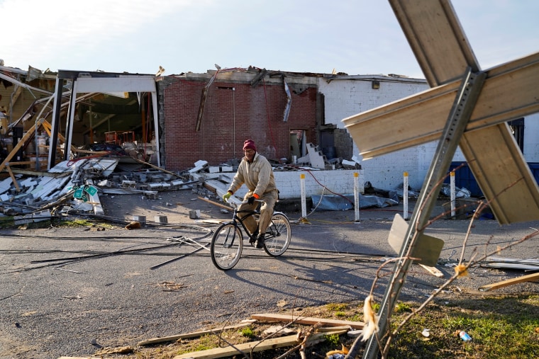 Image: Devastating outbreak of tornadoes ripped through several U.S. states