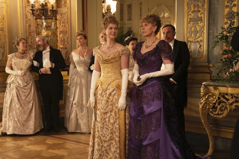 Image: Cynthia Nixon and Christine Baranski in "The Gilded Age."