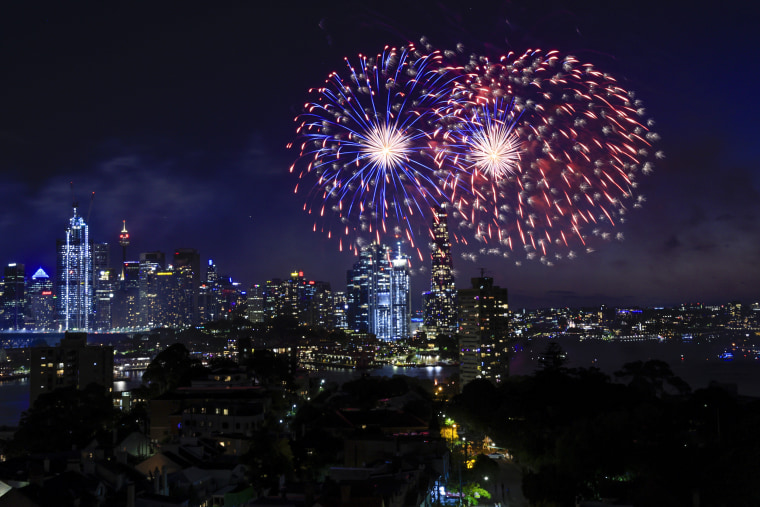 Image: Australians Celebrate New Year's Eve 2021