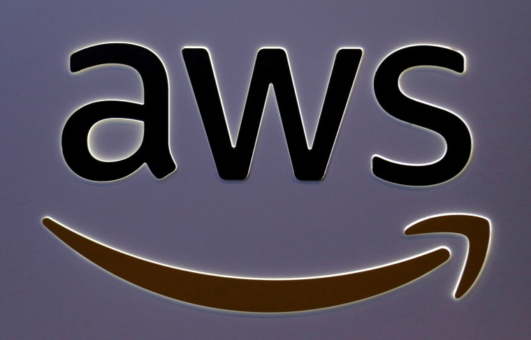 El logo de Amazon Web Services en una imagen de archivo.