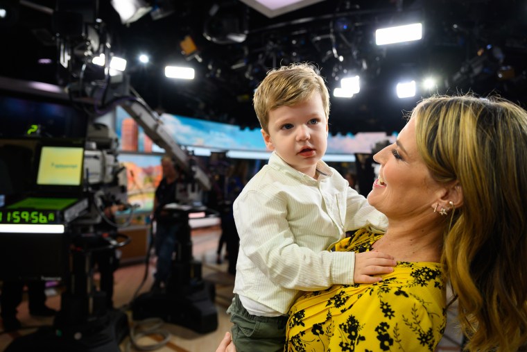 Savannah Guthrie and Mike Feldman share pics of son Charley for 5th(01)
