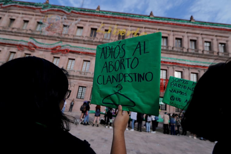 Mobilization In Saltillo After Supreme Court Voted To Decriminalize Abortion
